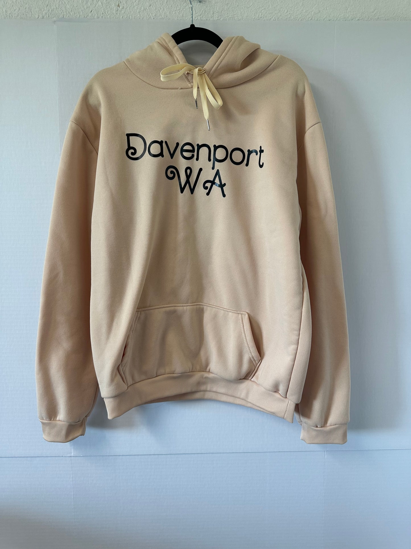 Davenport sweatshirt-size Large