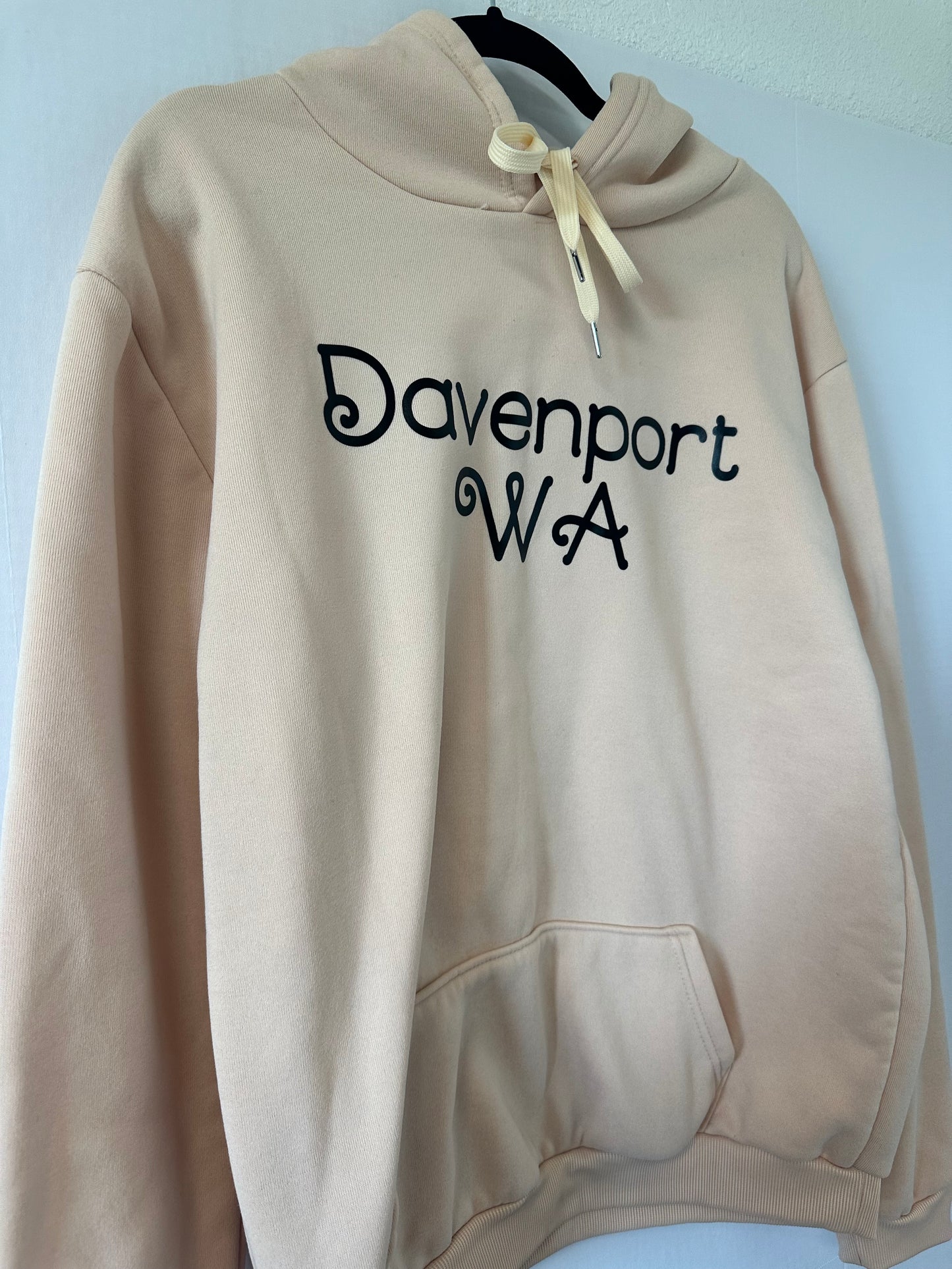 Davenport sweatshirt-size Large