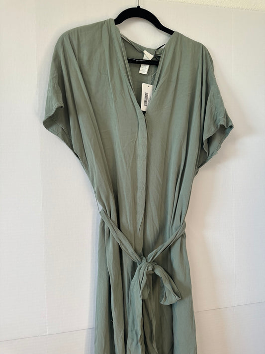 H&M Green dress size medium